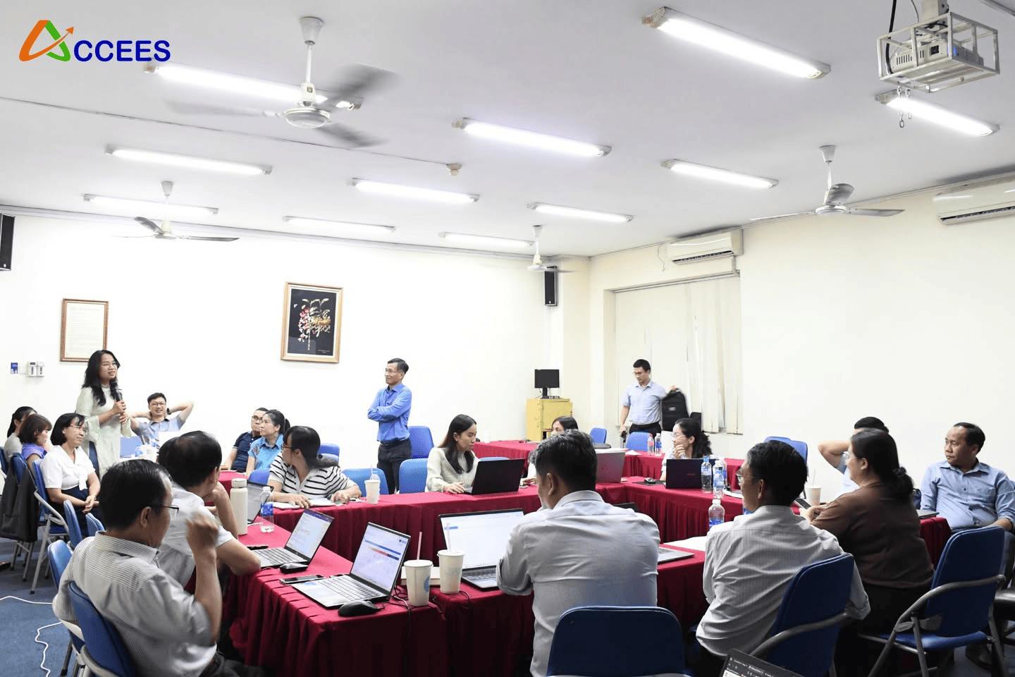 Dự án ACCEES tổ chức đợt họp biên soạn kế hoạch phát triển năng lực số cho sinh viên đại học tại Việt Nam