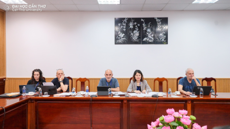 Trường Đại học Cần Thơ làm việc với đoàn dự án ACCEES về chuyển đổi số trong giáo dục đại học